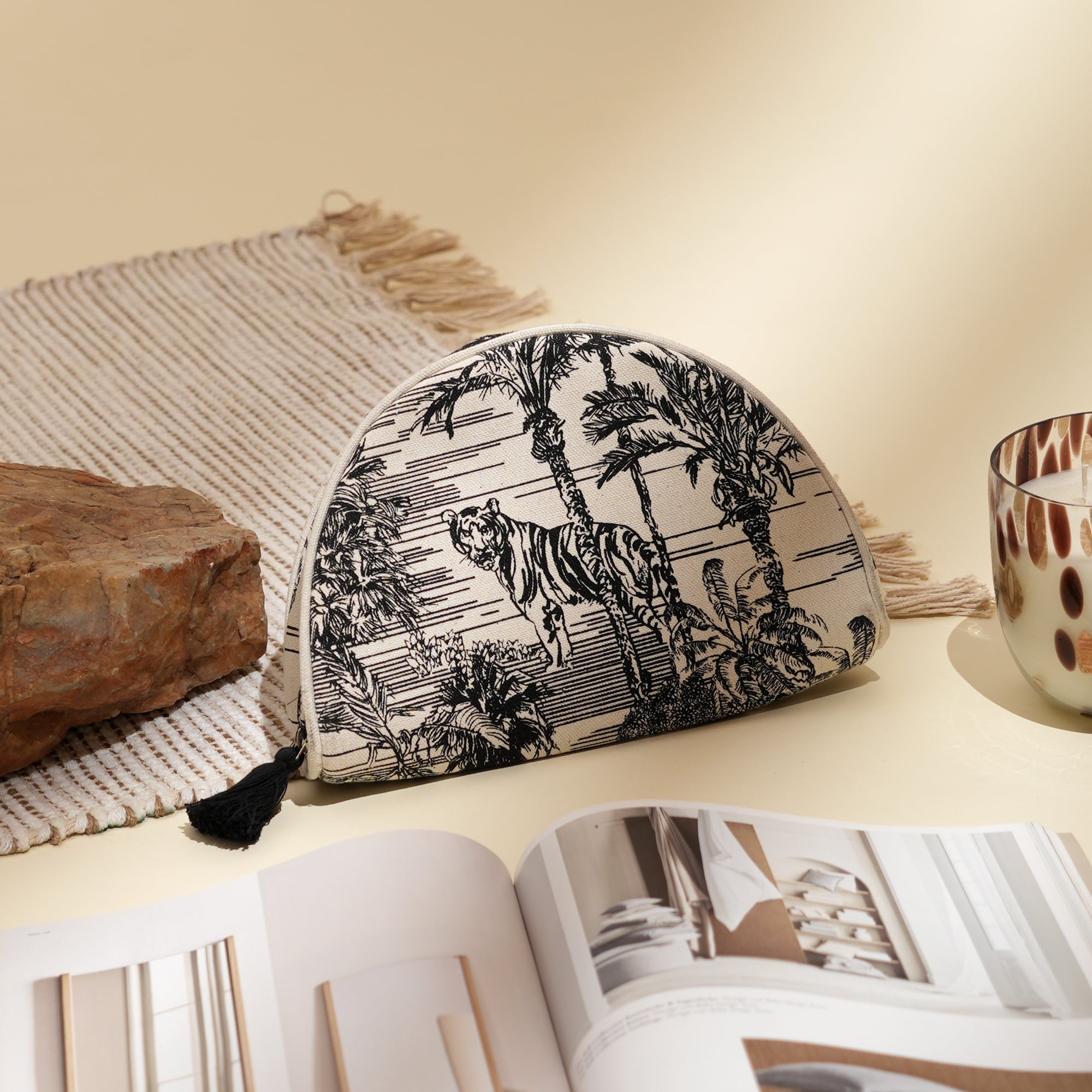 Fashion & Accessories