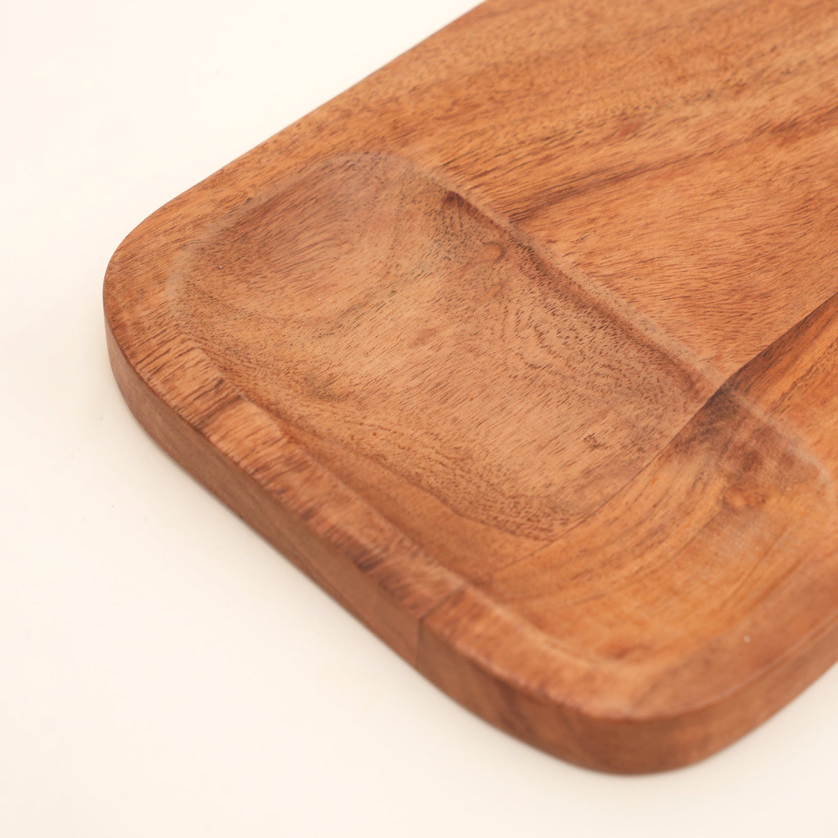 Acacia Wood Serving & Chopping Board with Grip Handle