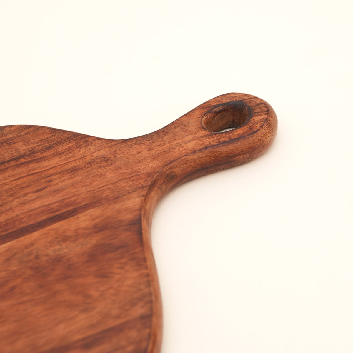 Rustic Loop Acacia Wood Chopping Board 22x32cm