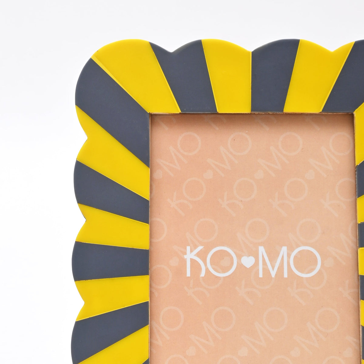 Yellow & Grey Scallop Resin Photo Frame 5x7 Inch