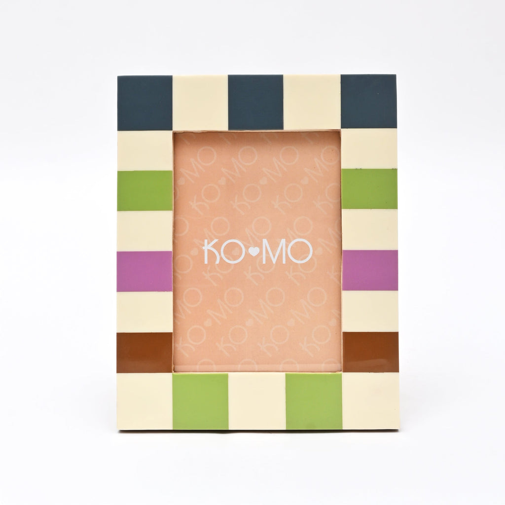 Checkered Resin Photo Frame 5x7 Inch Glossy